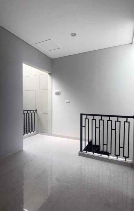 dijual rumah nirwana