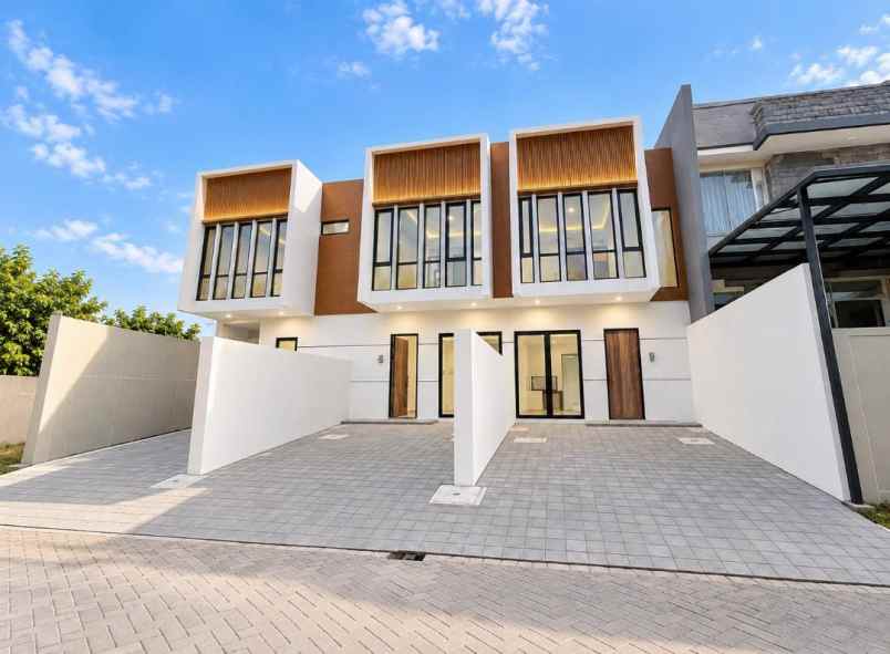 dijual rumah nirwana eksekutif