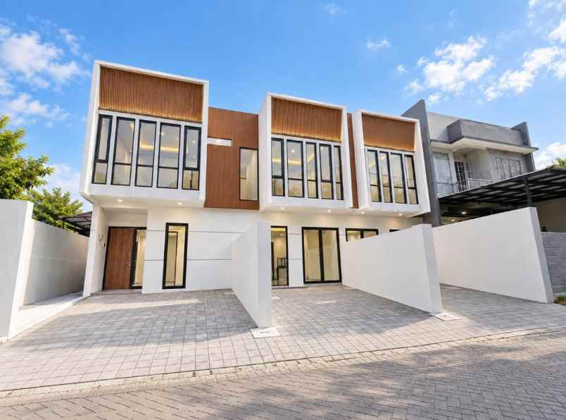 dijual rumah nirwana eksekutif