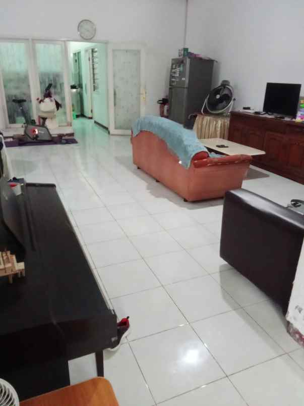 dijual rumah nirwana regency