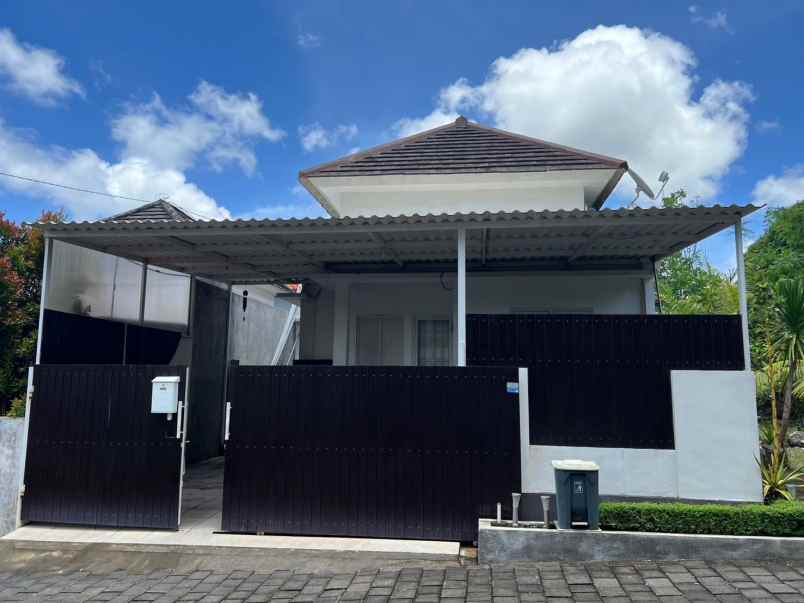 dijual rumah nusa dua