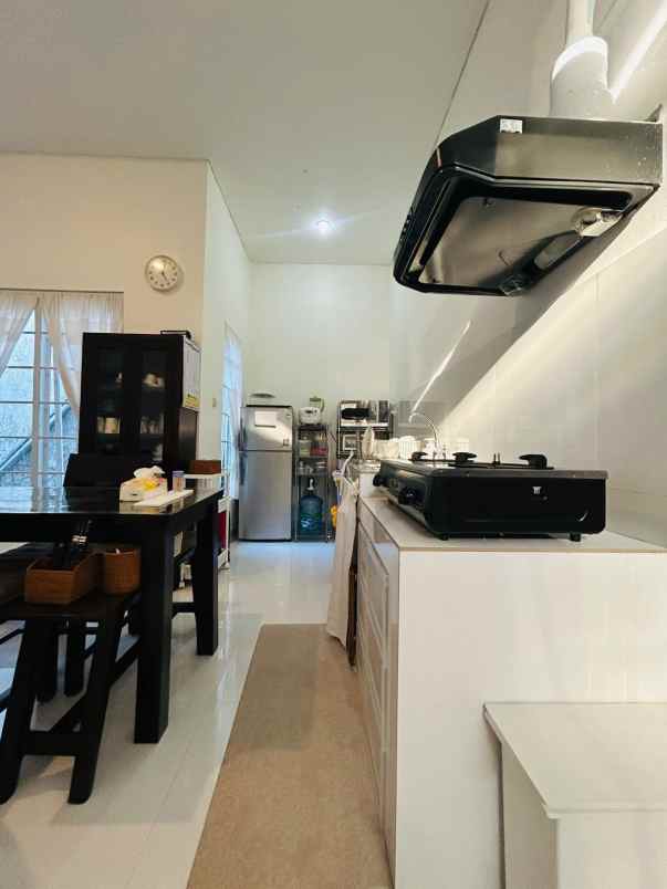 dijual rumah nusa dua