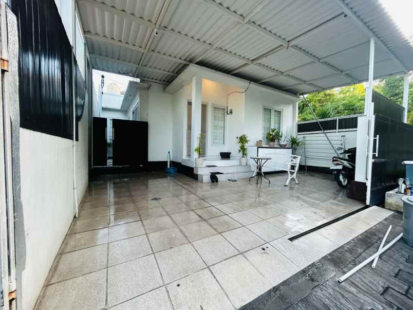 dijual rumah nusa dua