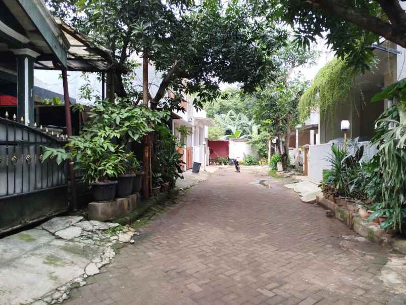 dijual rumah pancoran mas depok