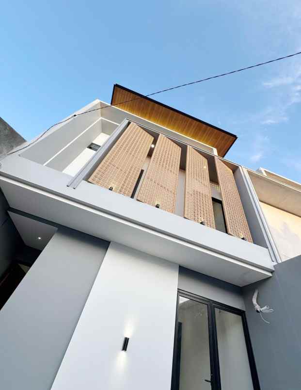 dijual rumah panjang jiwo
