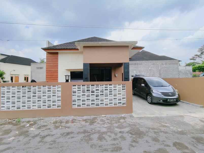 dijual rumah pendowoharjo sleman dekat