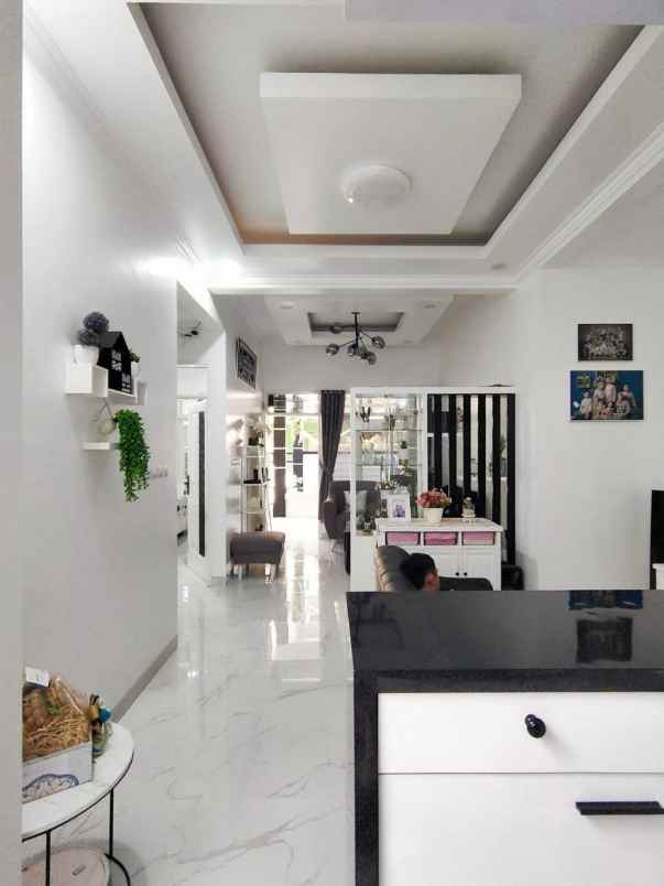 dijual rumah permata kopo