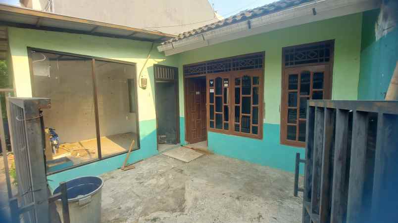 dijual rumah perum puri bojong lestari