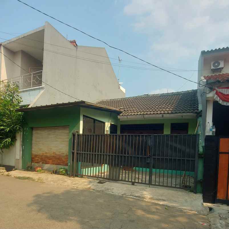 dijual rumah perum puri bojong lestari