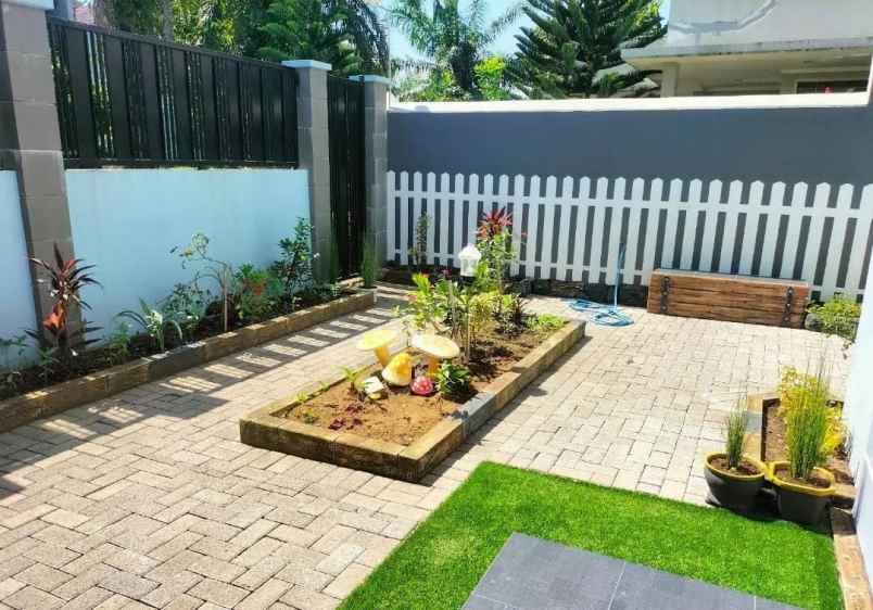 dijual rumah perumahan araya nieuw indie