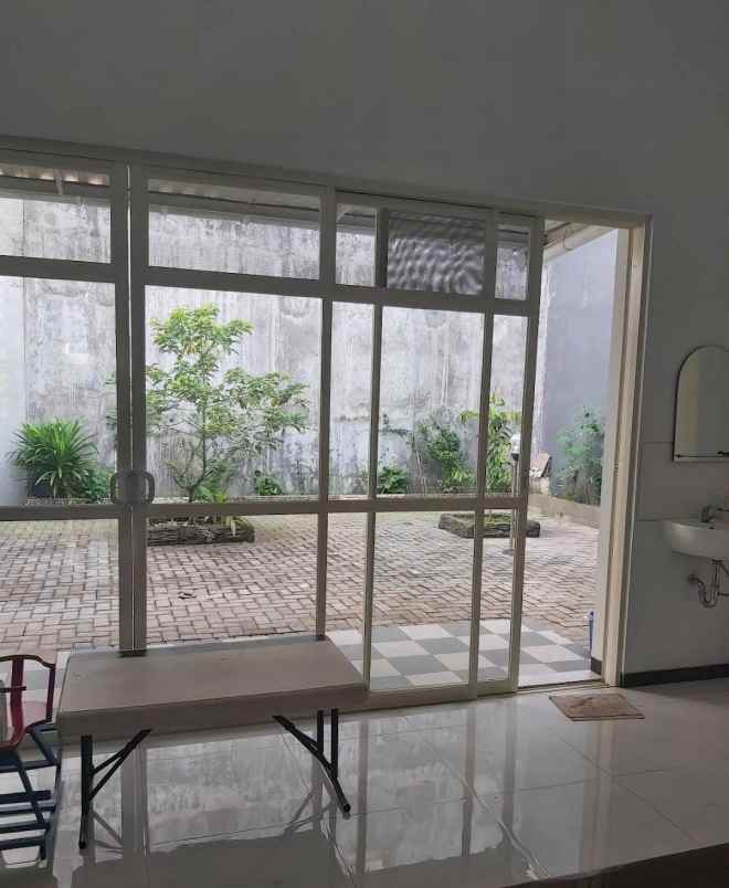 dijual rumah perumahan araya nieuw indie