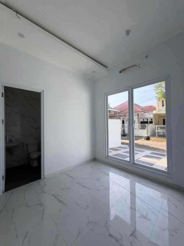 dijual rumah perumahan bukit palma