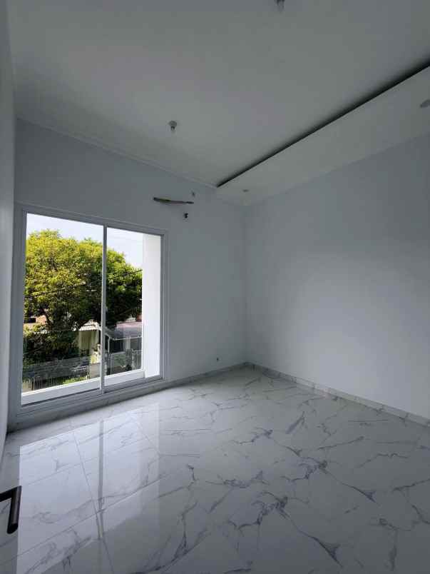 dijual rumah perumahan bukit palma