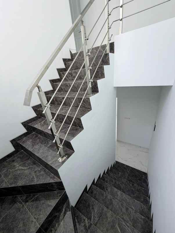 dijual rumah perumahan bukit palma