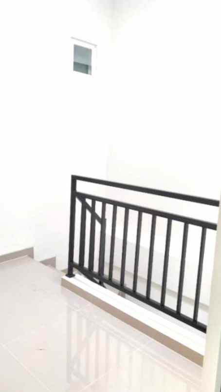 dijual rumah perumahan gading griya