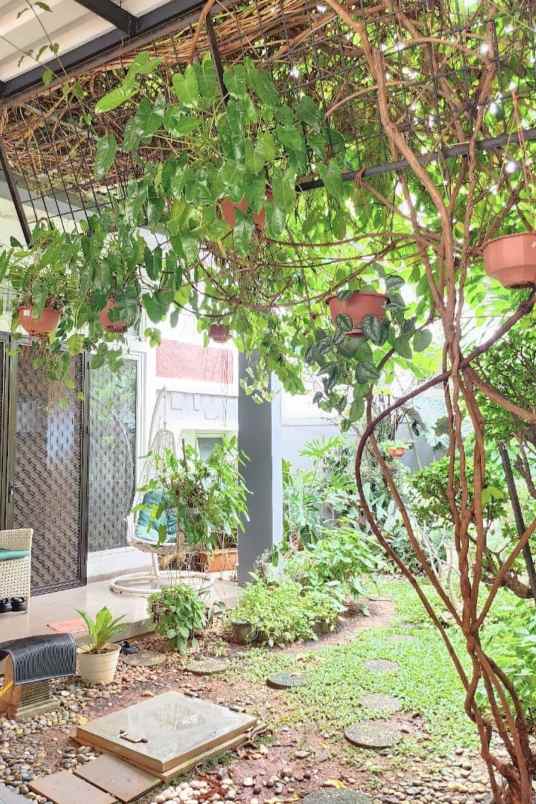 dijual rumah perumahan metland menteng