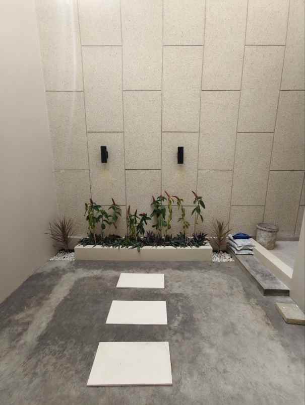 dijual rumah perumahan nirwana