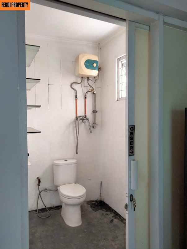 dijual rumah perumahan the address