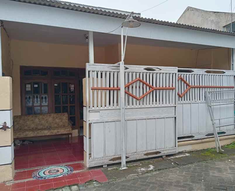 dijual rumah perumnas patrang jember