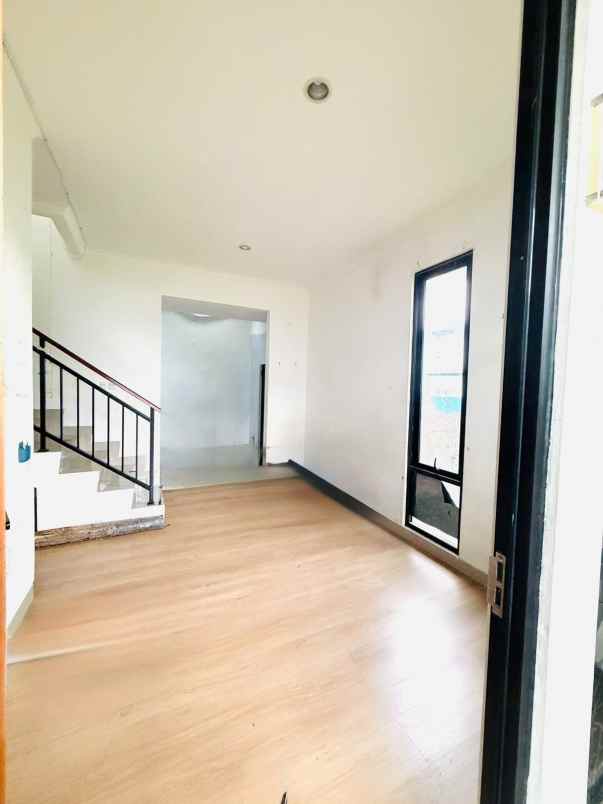 dijual rumah pondok cabe udik pamulang