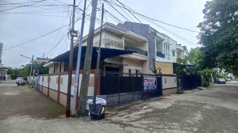 dijual rumah pondok gading utama kelapa