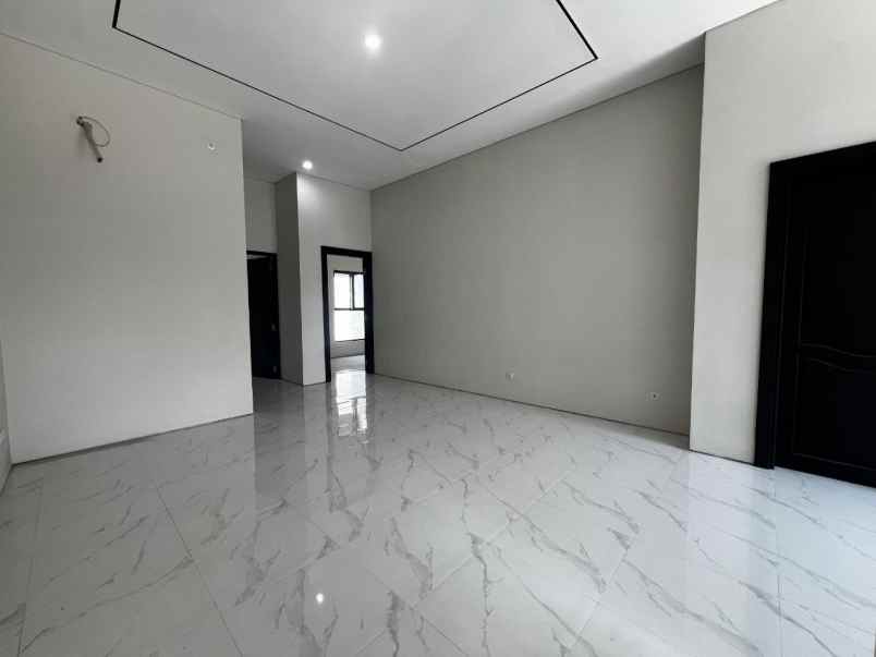 dijual rumah pondok mutiara regency