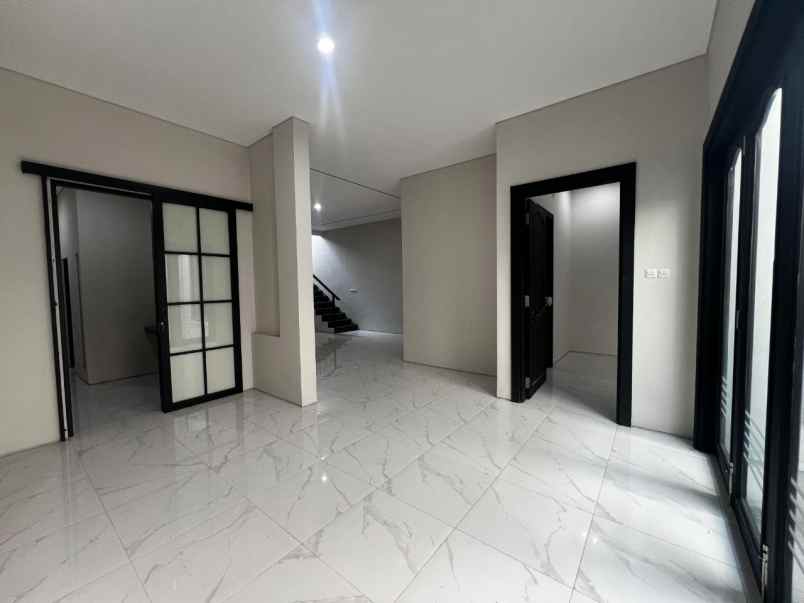 dijual rumah pondok mutiara regency