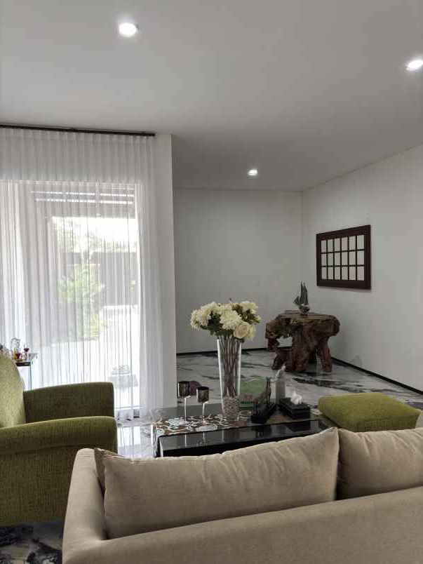 dijual rumah premium dan luas di jakal ngaglik