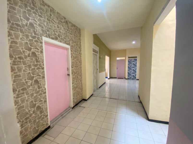 dijual rumah puri cempaka putih 1 blok o 4