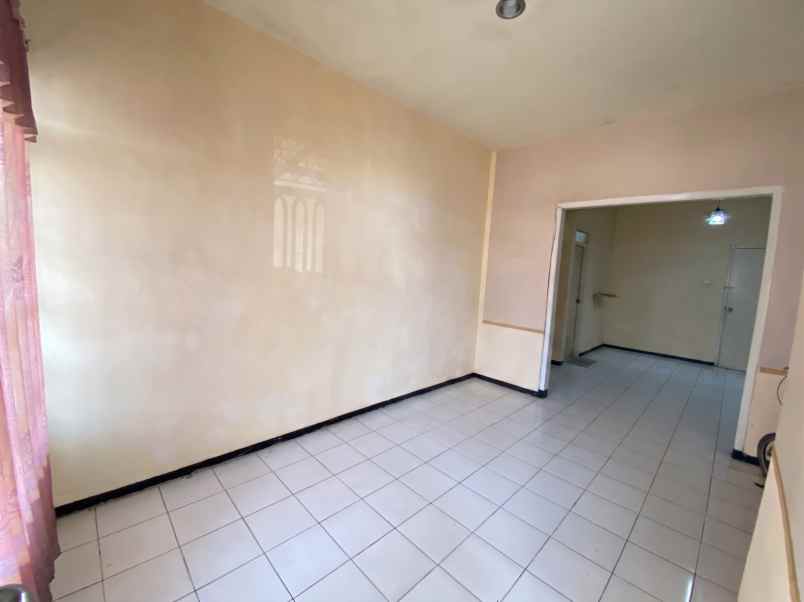 dijual rumah puri cempaka putih 1 blok o 4