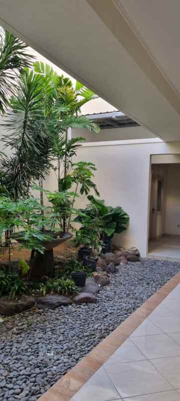 dijual rumah puri galaxy