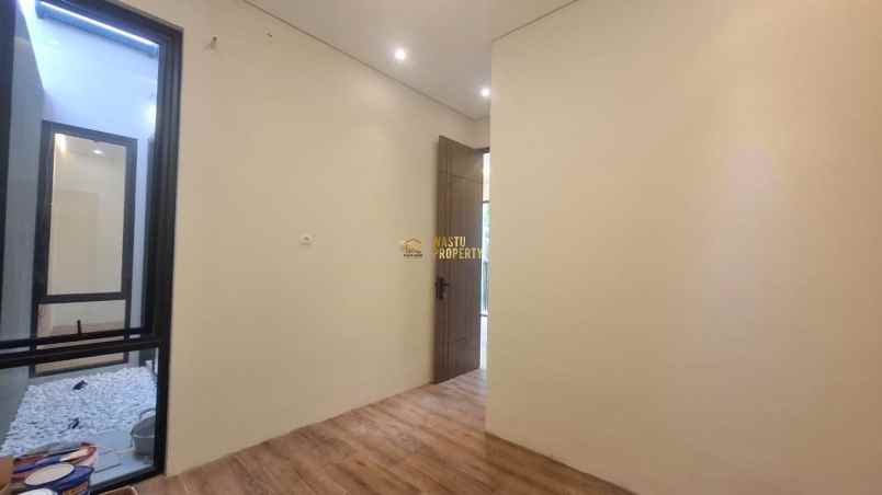 dijual rumah purwomartani