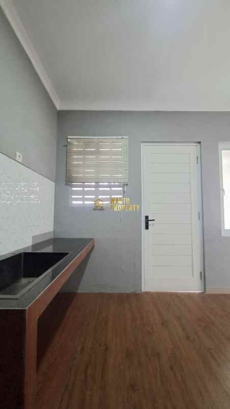 dijual rumah purwomartani kalasan