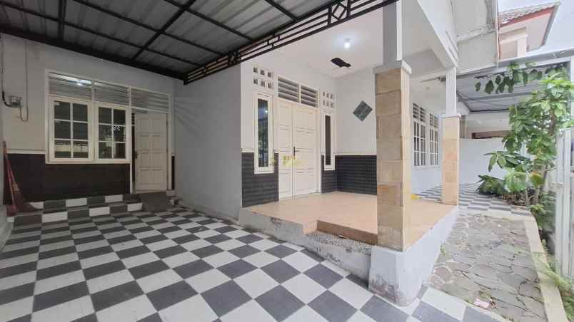 dijual rumah purwomartani kalasan