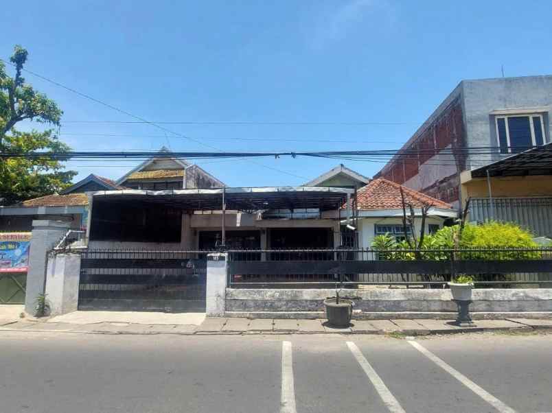 dijual rumah raya jambangan