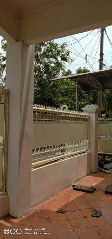 dijual rumah rungkut