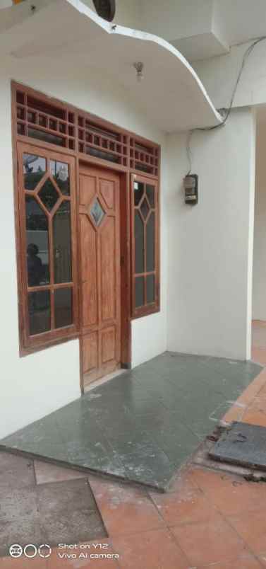 dijual rumah rungkut