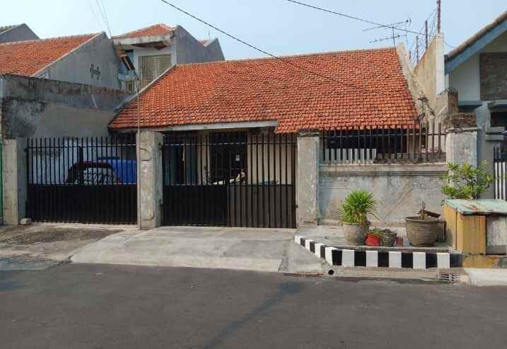 dijual rumah rungkut asri