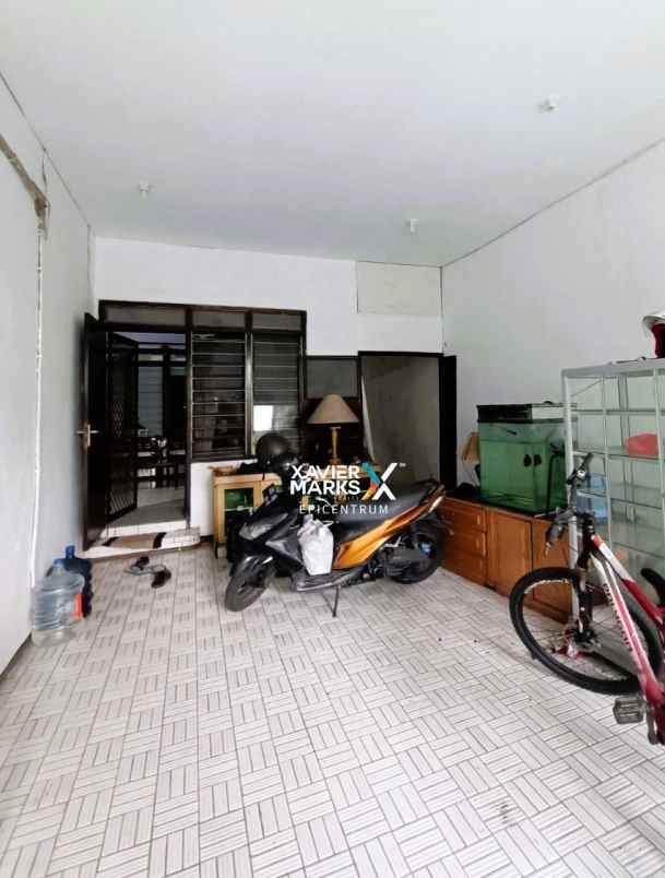 dijual rumah rungkut asri