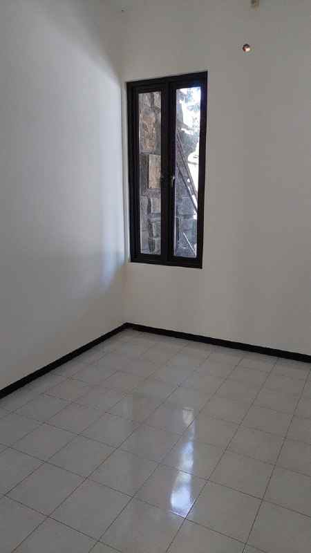 dijual rumah rungkut mapan