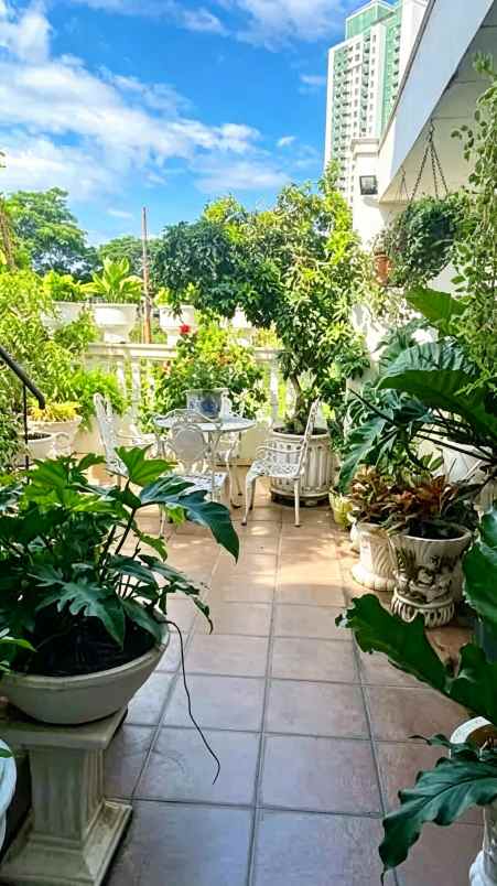 dijual rumah salemba