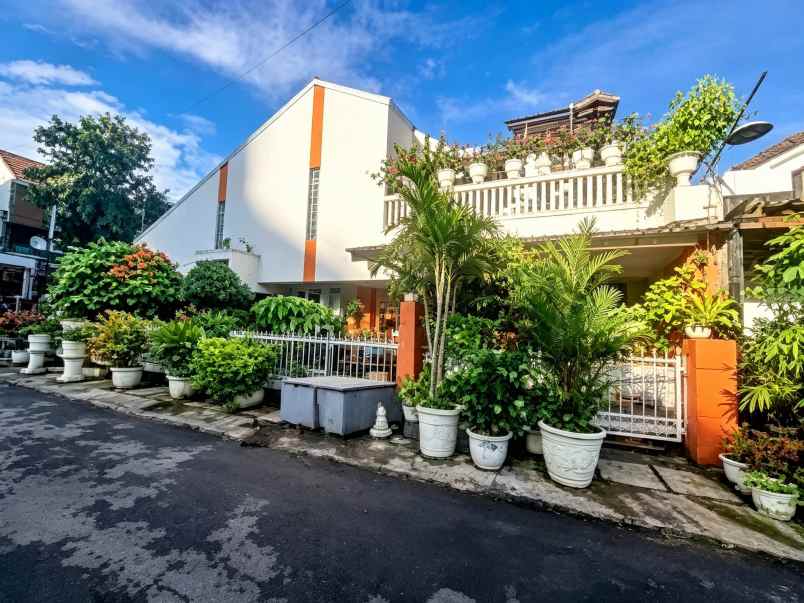 dijual rumah salemba