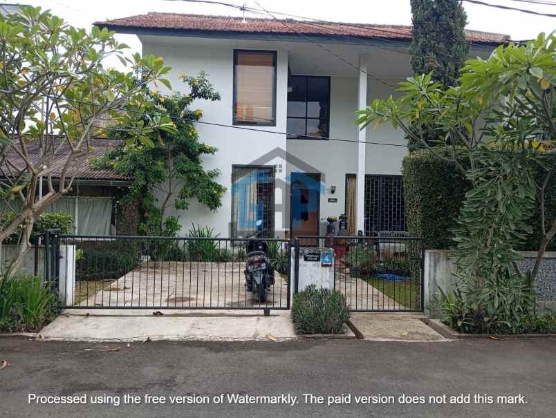 dijual rumah sarijadi