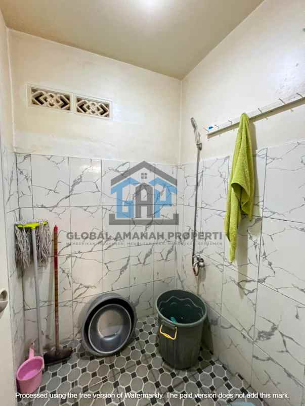 dijual rumah sariwangi