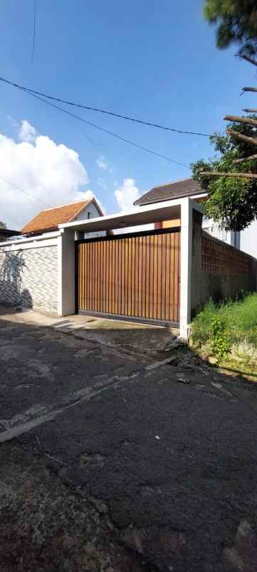 dijual rumah sayap setiabudi