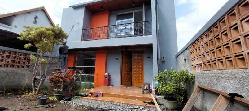 dijual rumah sayap setiabudi