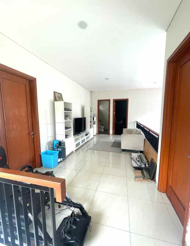 dijual rumah serpong utara tangerang