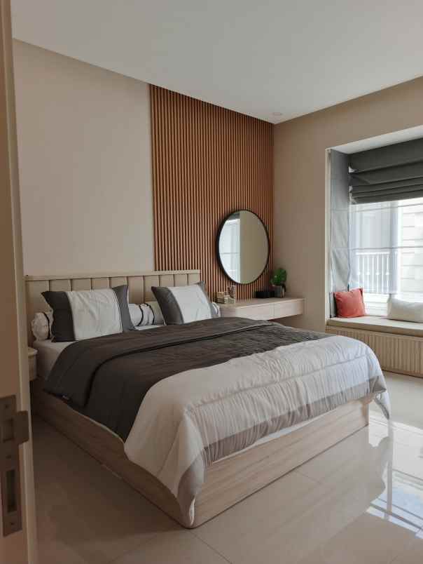 dijual rumah setra duta