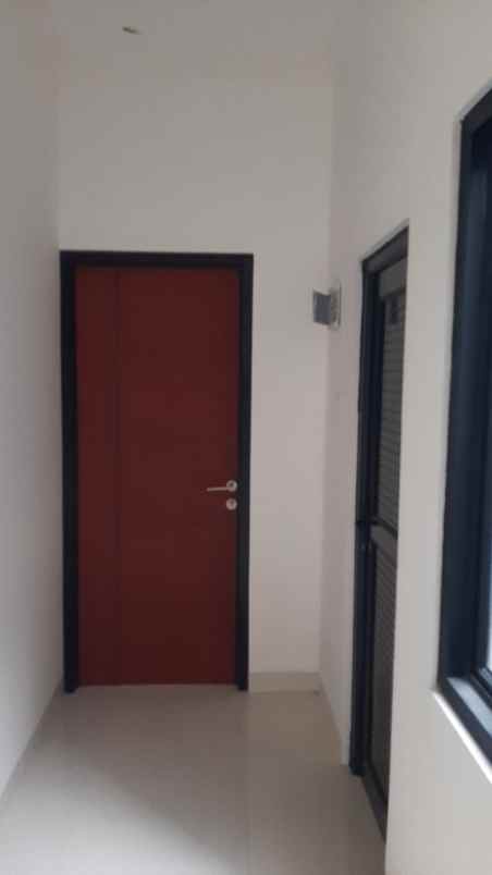 dijual rumah siap huni di cibubur jakarta timur