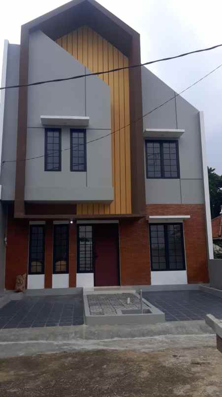dijual rumah siap huni di cibubur jakarta timur